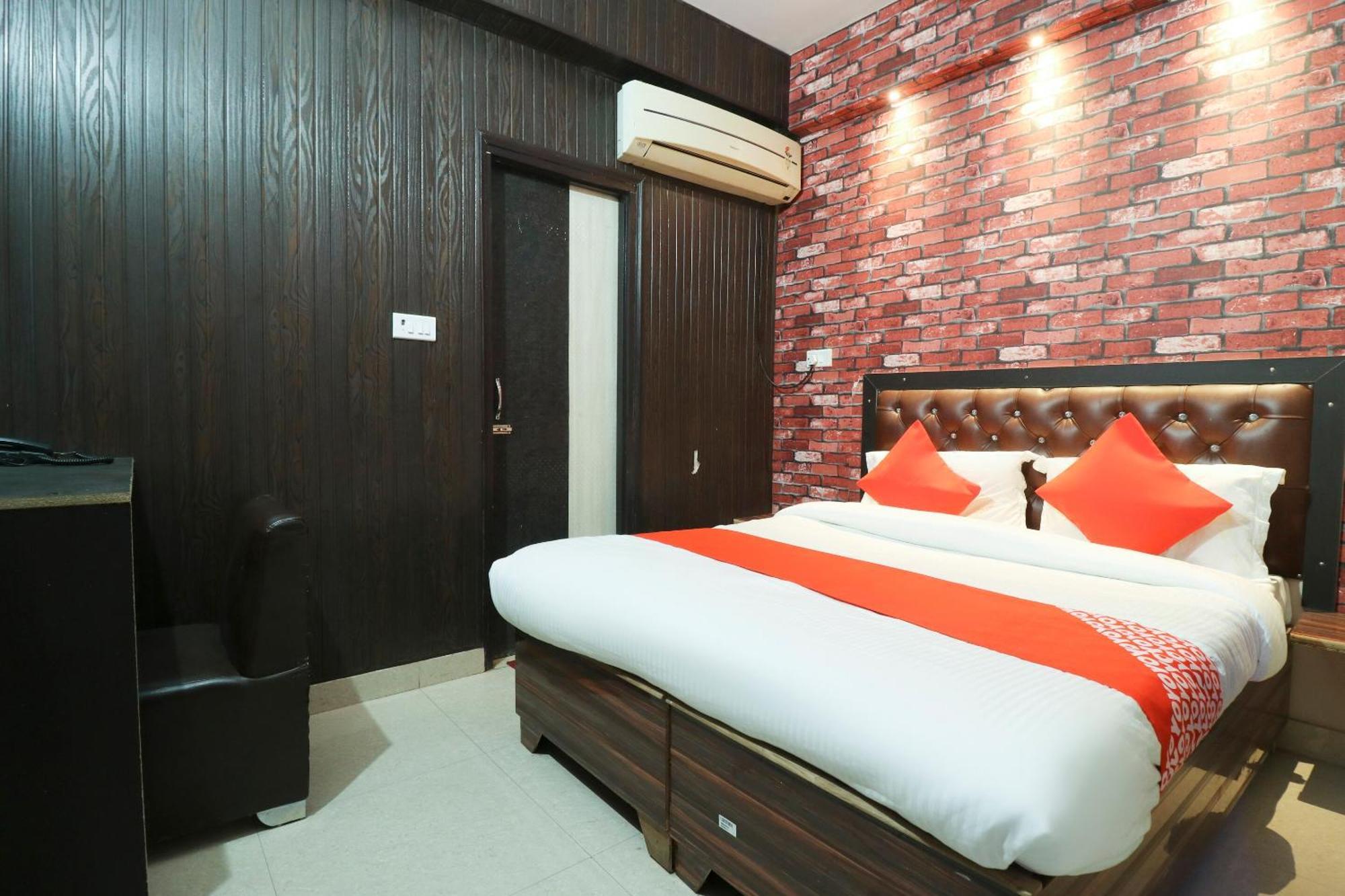 Hotel O Shiv Ganga Inn Varanasi Exterior photo