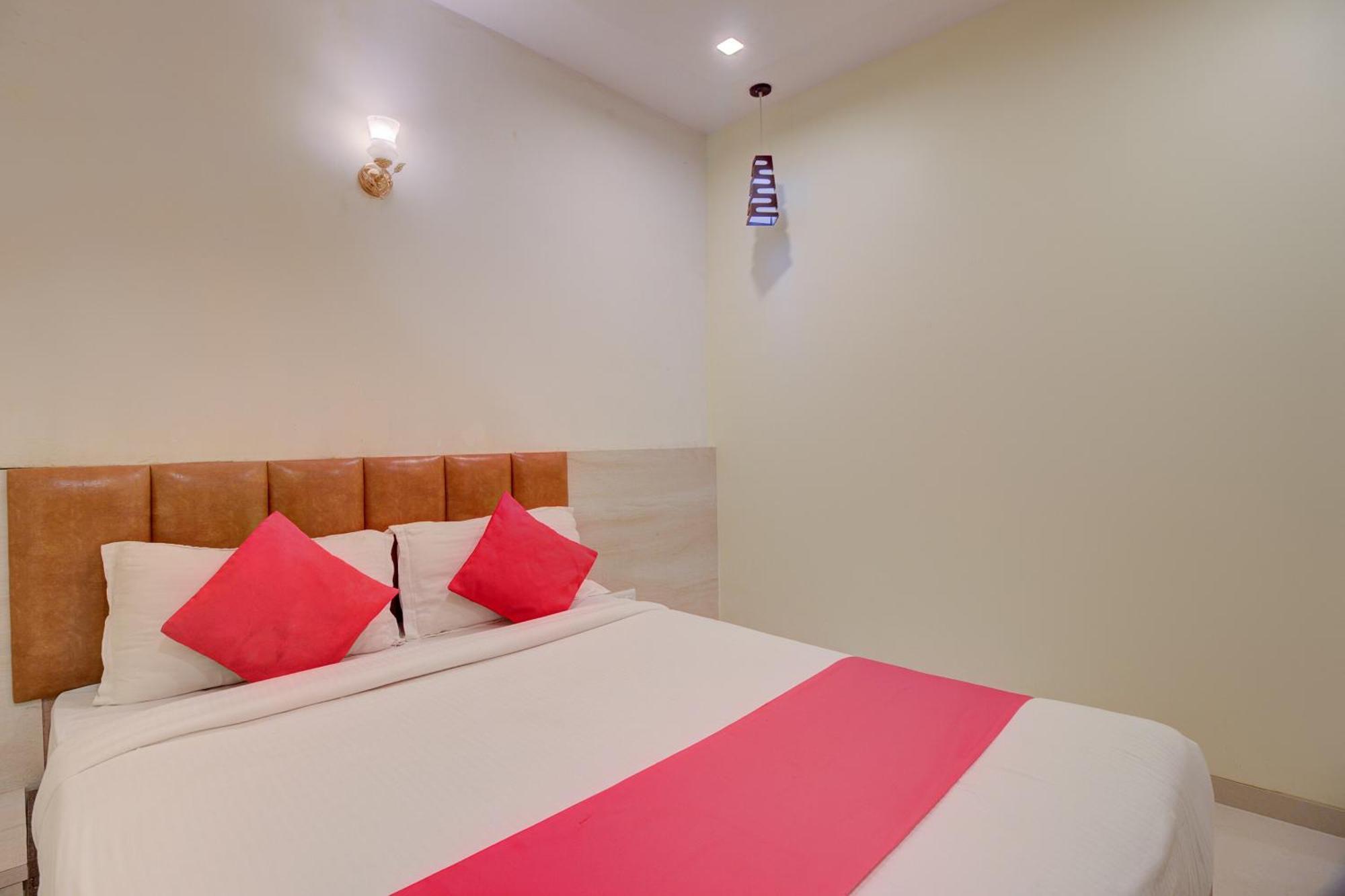 Hotel O Shiv Ganga Inn Varanasi Exterior photo